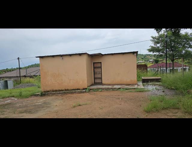 2 BEDROOM HOUSE FOR SALE IN TSHIKHUDINI